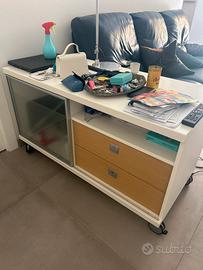 Carrello mobile TV