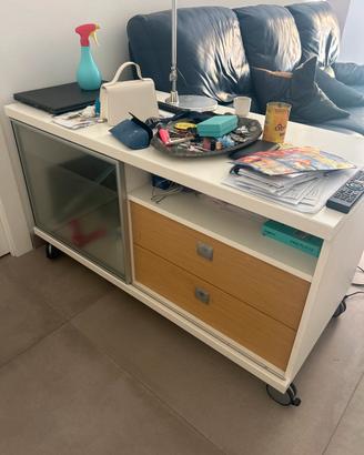 Carrello mobile TV