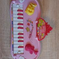 Pianola giocattolo bambina