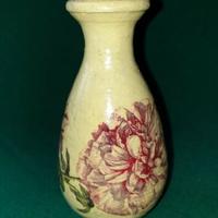 Vasetto in cotto. Dipinto a mano e decoupage