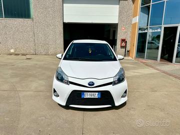Toyota Yaris 1.5 Hybrid 5 porte Ok Neopatentati