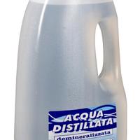 Acqua distillata