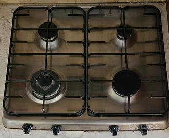 piano cottura Ariston