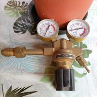 Regolatore di pressione CO2
