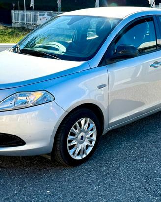 Lancia Ypsilon 1.3 MJT 16V 95 CV 5 porte S&S Silve