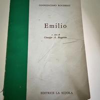 Libro del filosofo e scrittore francese Rousseau
