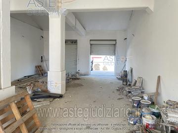 Negozio Loreto Aprutino [A4329289]