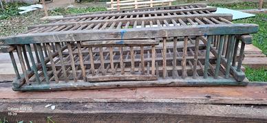 Gabbie per volatili in legno e plastica 