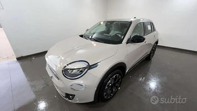 FIAT 600 Hybrid 110 CV DCT MHEV La Prima