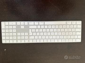 Apple magic keyboard con tastierino numerico