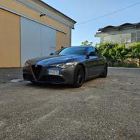 Alfa Romeo Giulia 2.2 180CV Business Sport Launch