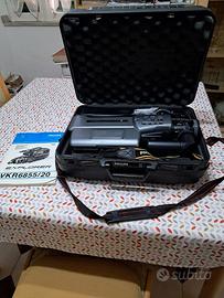Videocamera Philips Explorer VKR6855/20 per VHS