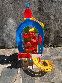 Gioco scivolo per macchinine