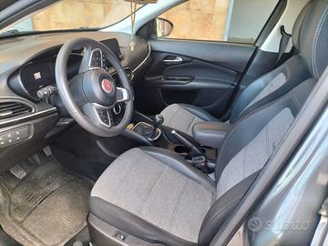 Fiat tipo cross 1.6 diesel berlina