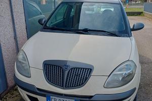 Lancia ypsilon 1.3 mjet