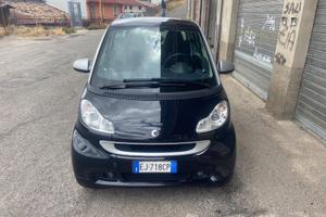 Smart fortwo coupe cdi - 2011