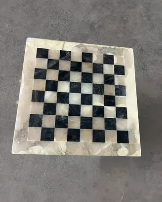Tavolino con piano in marmo