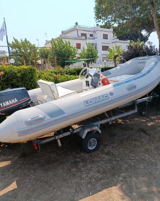 Gommone con motore e carrello omologato