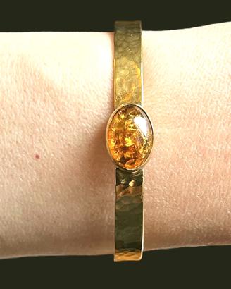 Bracciale rigido con ambra