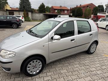 Fiat Punto 1.2 5 porte Active 106000km neopatentat