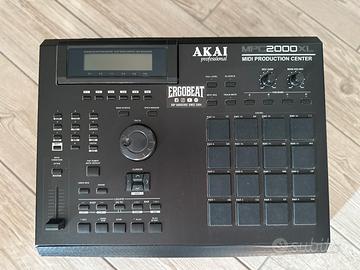 AKAI MPC 2000 XL