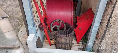 Attrezzatura per vendemmia