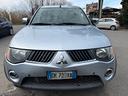 mitsubishi-l200-2-5-di-d-136cv-club-cab-invite