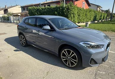 BMW  X2