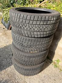 Pneumatici M+S 275 40 20 106V XL