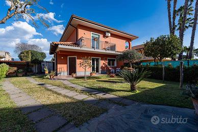 Rif.lu346| bifamiliare valverde