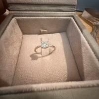 Anello solitario