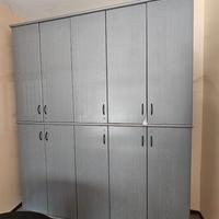 Mobili da ufficio (scrivanie, armadi e accessori)