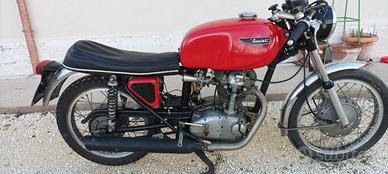 Ducati 250 mach 1