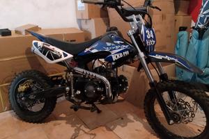 pit bike 125 benzina 4 tempi  4 marce 