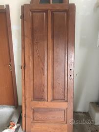 Bellissime porte in legno massello di castagno