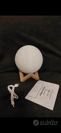 lampada a forma di luna