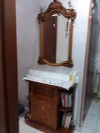 mobiletto ingresso con specchio