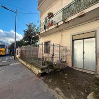 Bilocale con posto auto e deposito