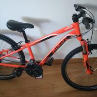 Bicicletta SPECIALIZED HOTROCK 24