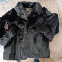 Giubbino GUESS in ecopelliccia NERO 