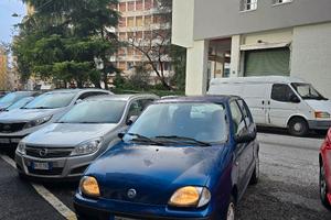 Fiat 600 iscritta al club della tartaruga