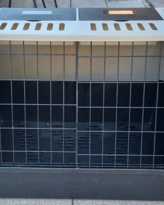 Trasportino robusto per cani di taglia media.