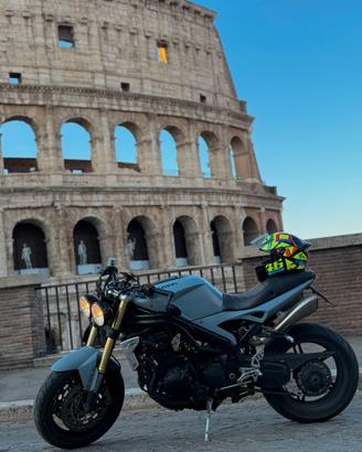 Triumph Speed Triple 955i - 2001