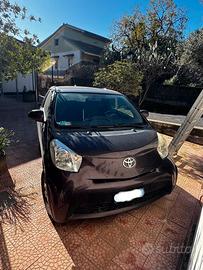 Toyota iQ 1.0 Benzina 68 CV – Citycar compatta