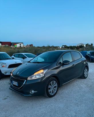 Peugeot 208 1.4 HDi 68 CV 5 porte Active