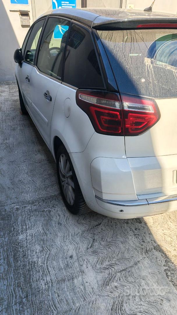 Citroen C4 Picasso 2012 photo 4