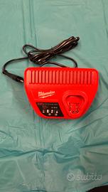 Milwaukee Carica Batterie M12v