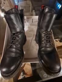 anfibi militari neri n° 44