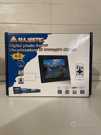 Cornice digitale Majestic 4:3