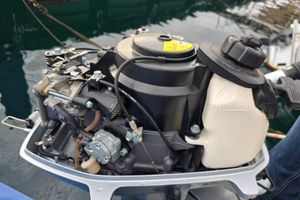 Barca semicabinata 40 cv
